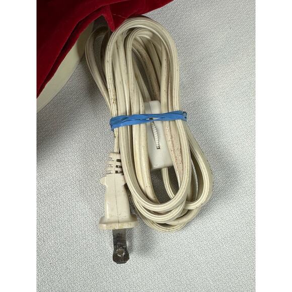 Rennor Lighted and Animated Mrs. Claus-22 Inches Tall-Very Good Condition! - Picture 14 of 16